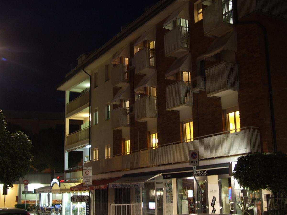Hotel Firenze Caorle Exterior foto